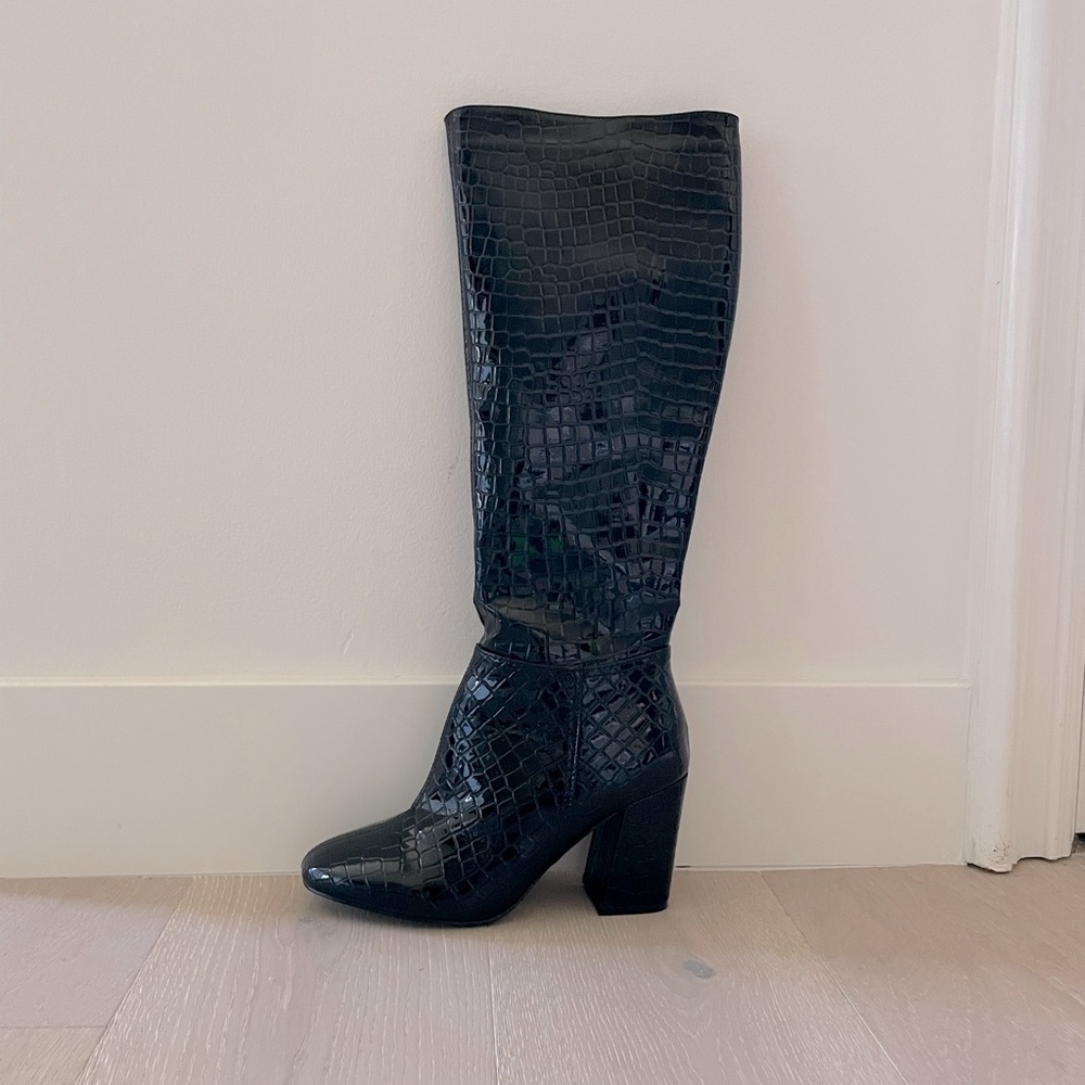Black Vegan Leather Heeled Boots